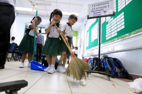 students-cleaning